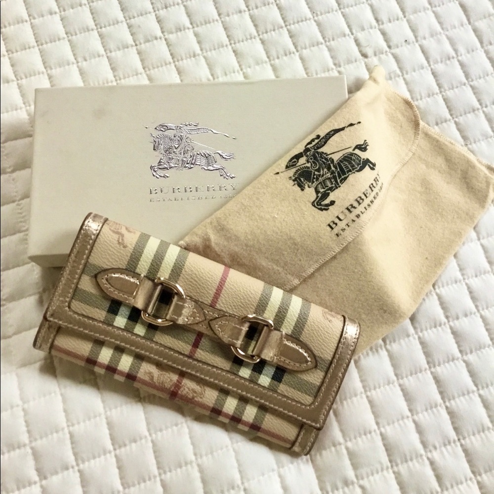 Burberry wallet